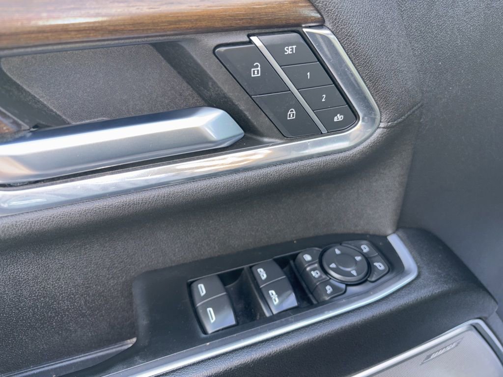 Used 2024 Chevrolet Silverado 2500 High Country w/ High Country Premium Package AWD/4WD image 18