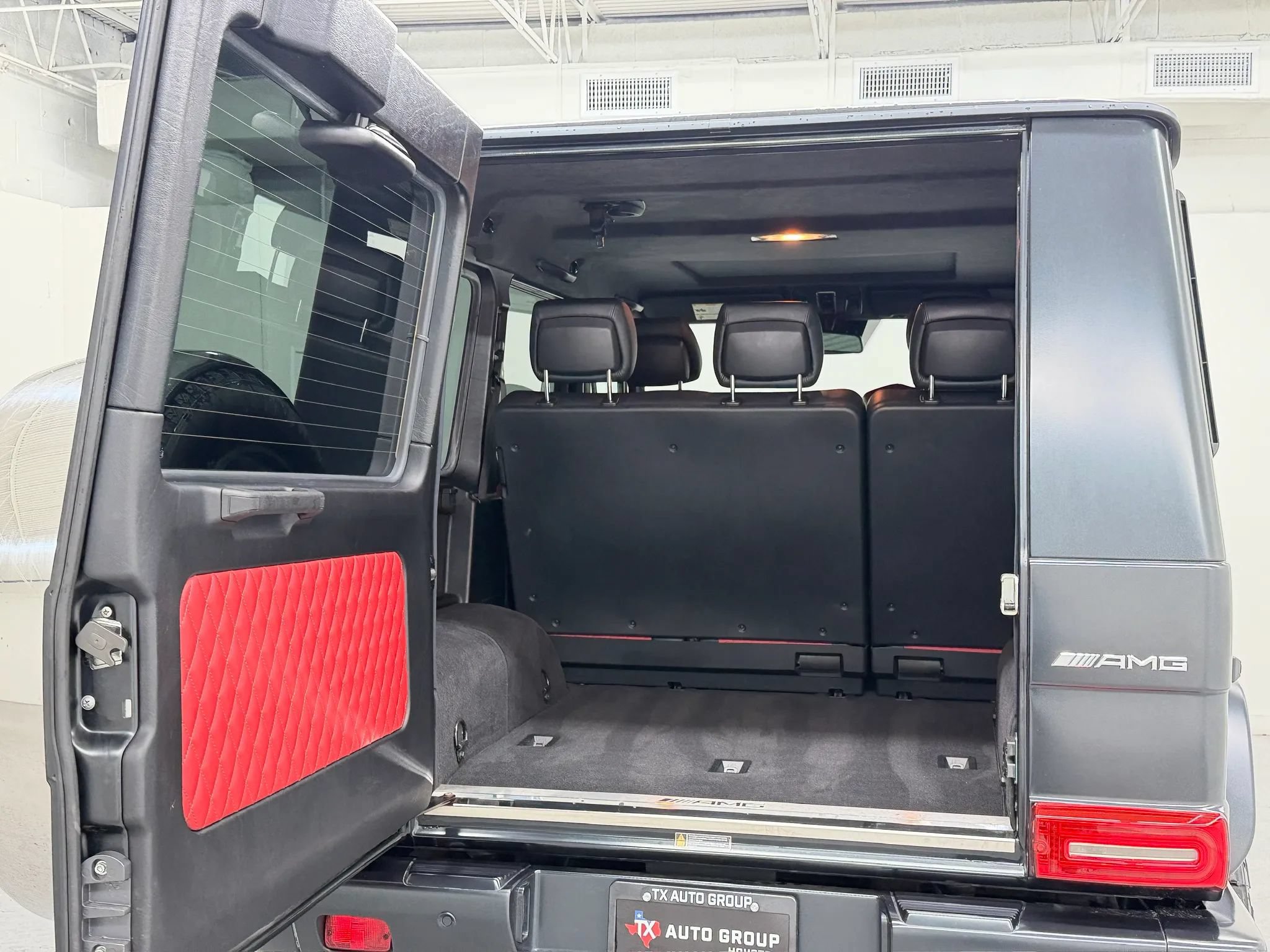 Used 2014 Mercedes-Benz G 63 AMG 4MATIC image 38