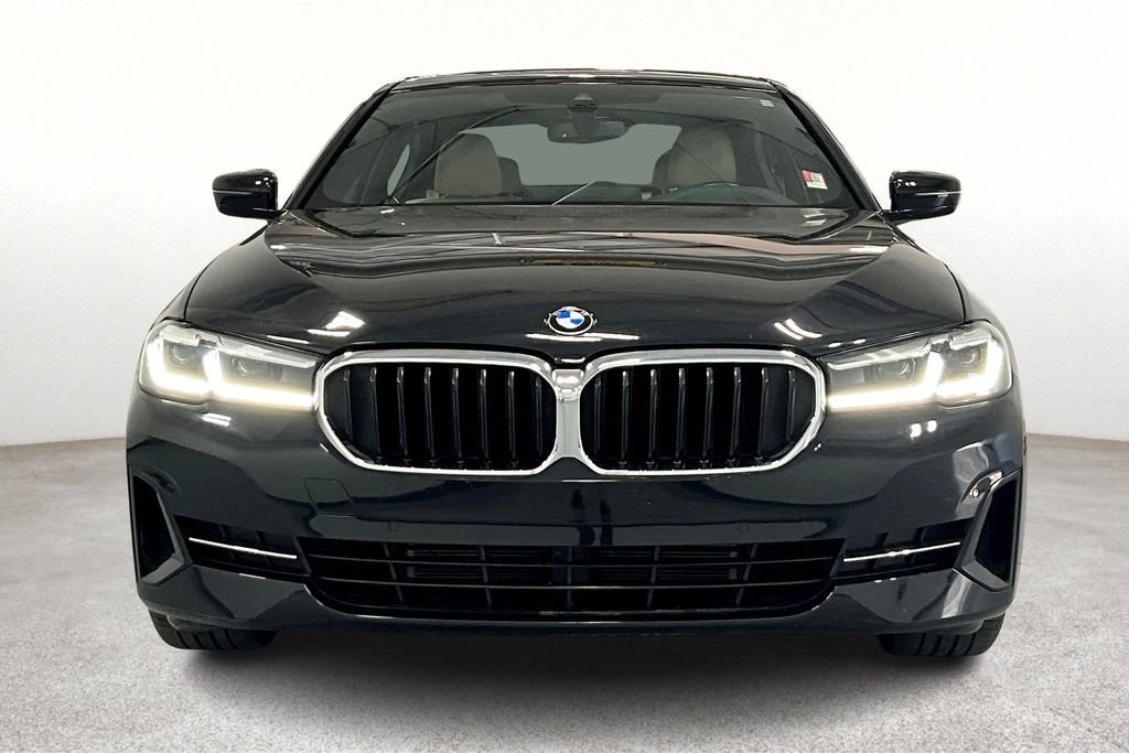 Used 2023 BMW 530i w/ Premium Package image 5