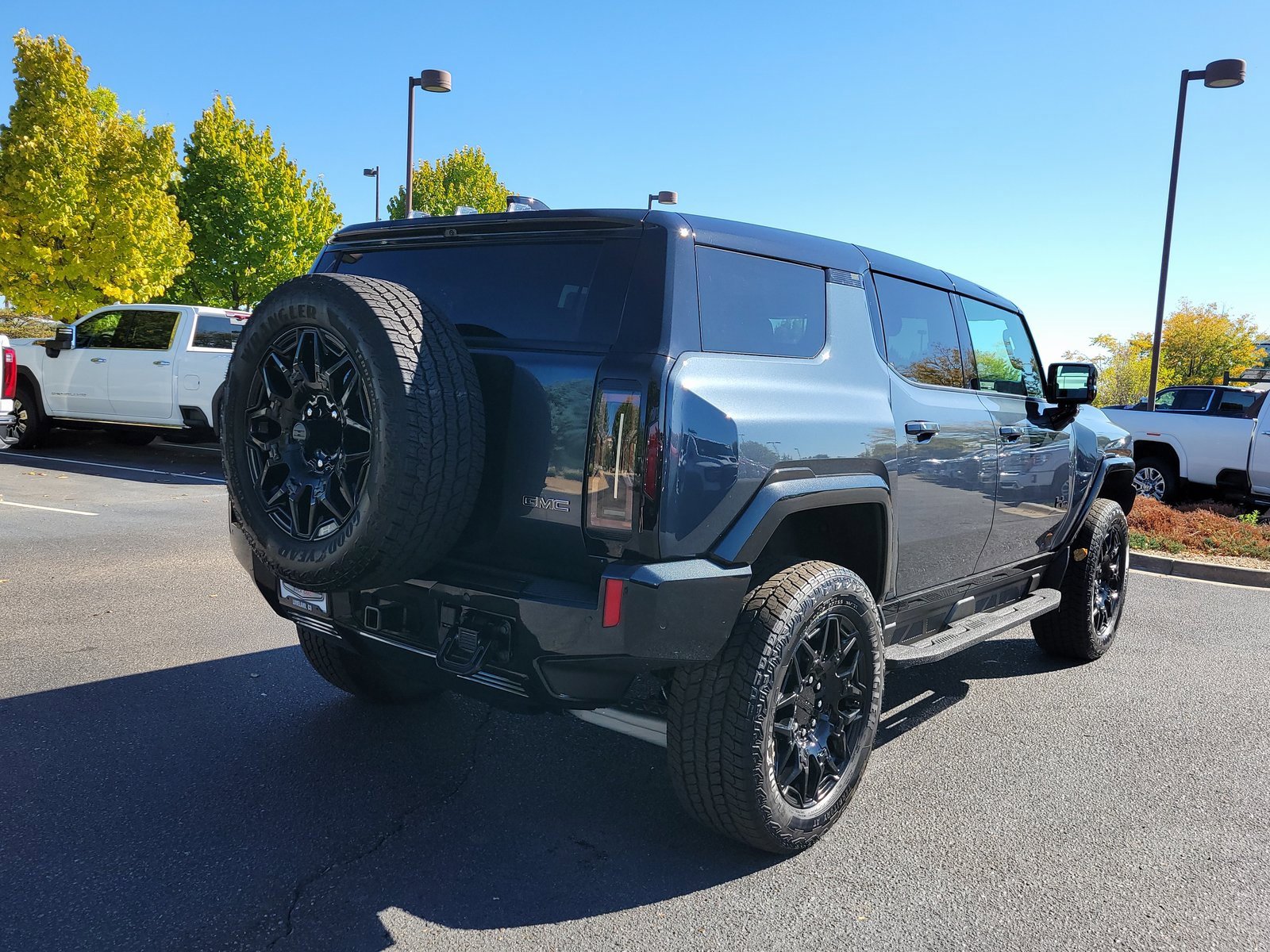 New 2026 GMC Hummer EV SUV image 3