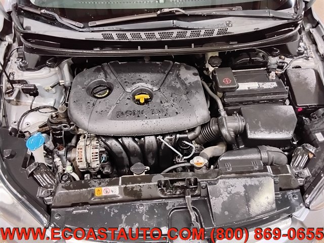 Used 2016 Hyundai Elantra SE w/ Option Group 02 FWD image 9