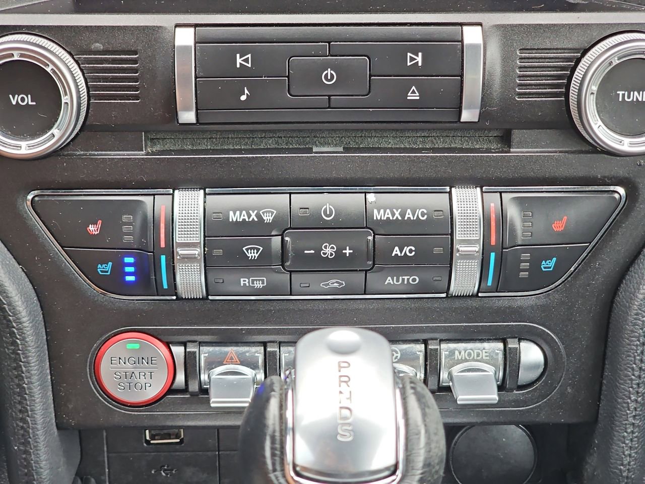 Used 2018 Ford Mustang Premium w/ Equipment Group 201A RWD image 24