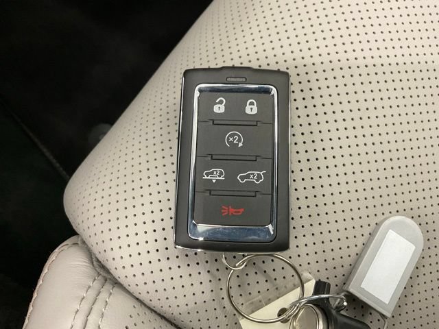 New 2026 Jeep Grand Wagoneer Summit w/ Rear Seat Video Group I AWD/4WD image 31
