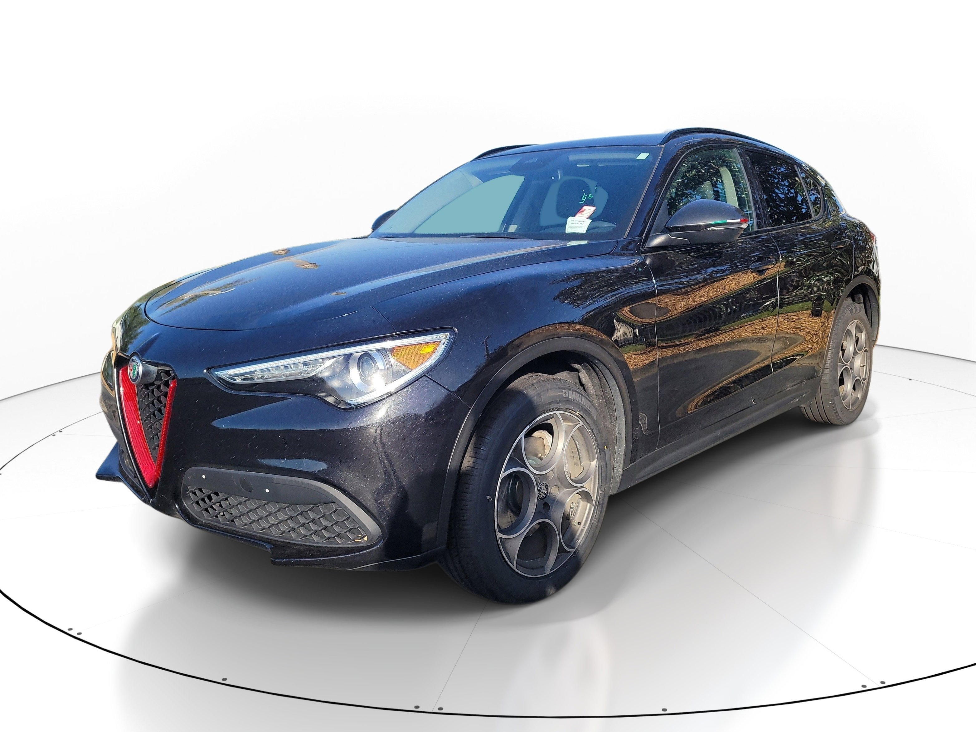 Used 2021 Alfa Romeo Stelvio Sprint w/ Nero Edizione image 3
