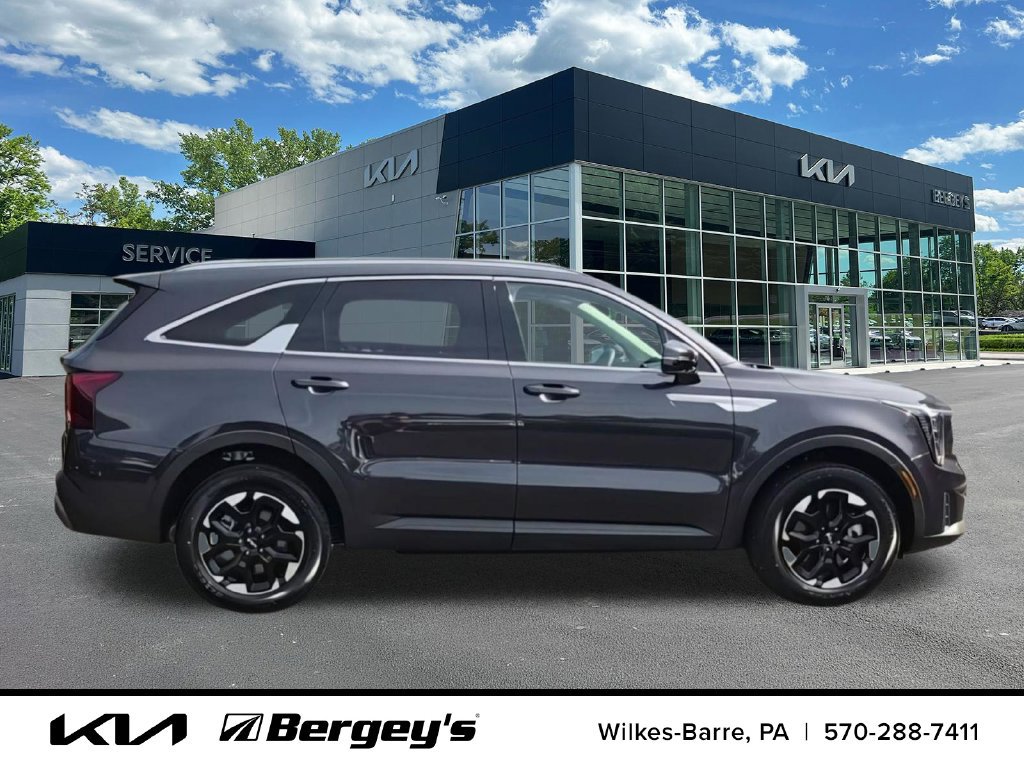 Certified 2026 Kia Sorento S w/ S Panoramic Sunroof Package AWD/4WD image 11