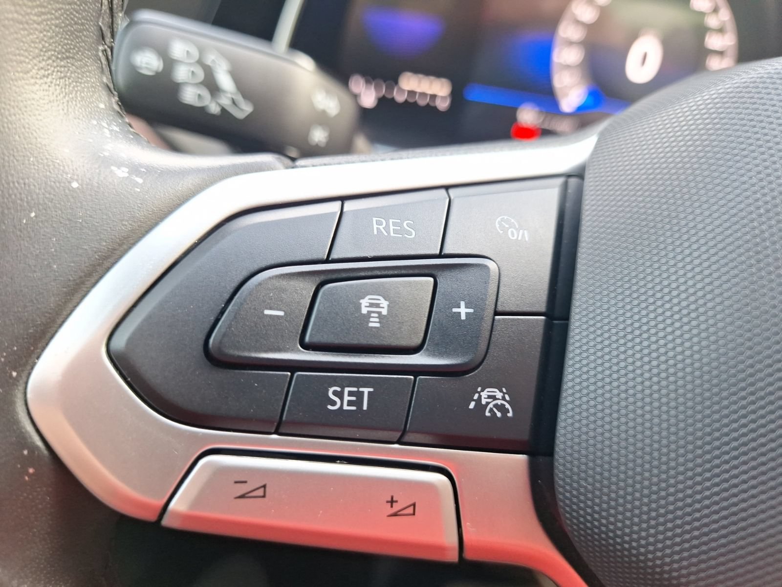 Used 2024 Volkswagen Jetta Sport FWD image 20