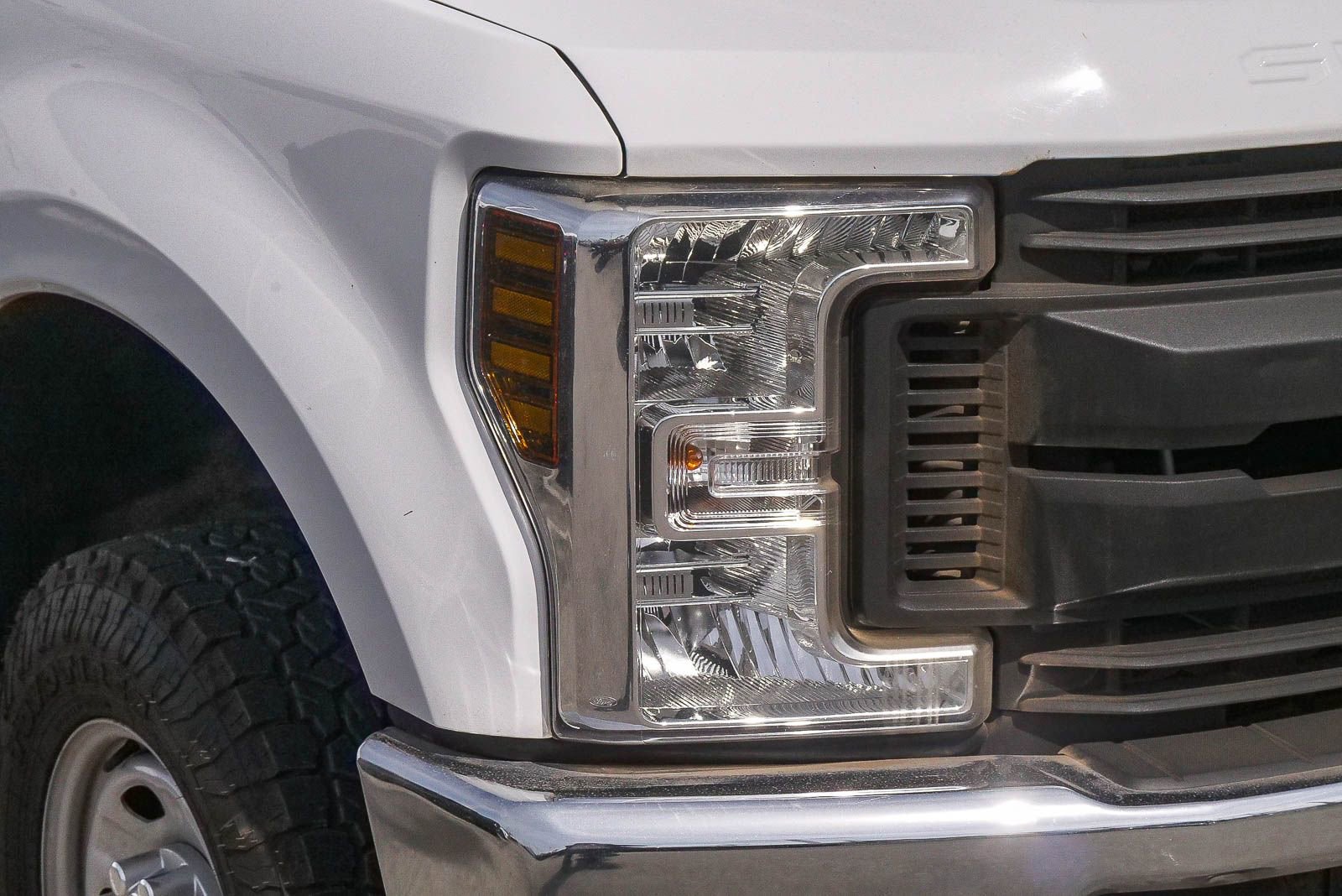 Used 2019 Ford F350 XL w/ Power Equipment Group AWD/4WD image 4