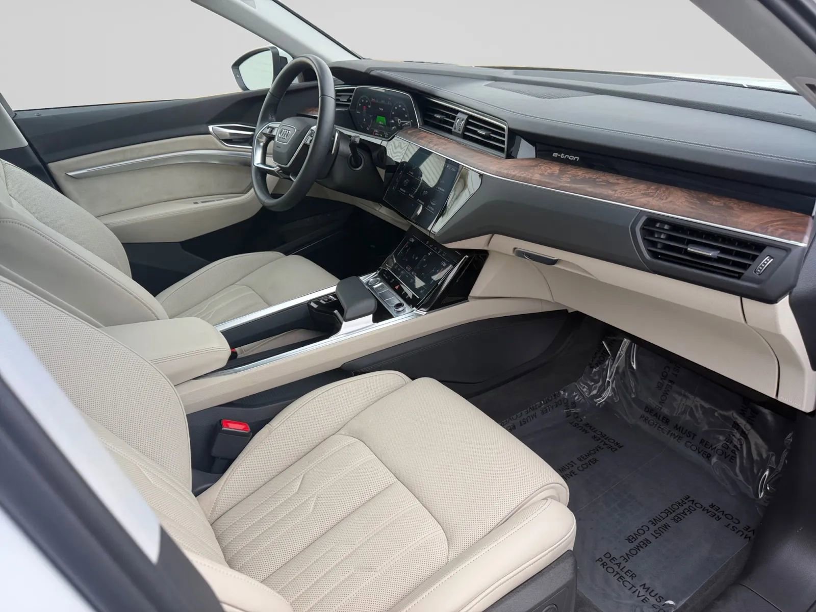 Used 2019 Audi e-tron Prestige AWD/4WD image 35