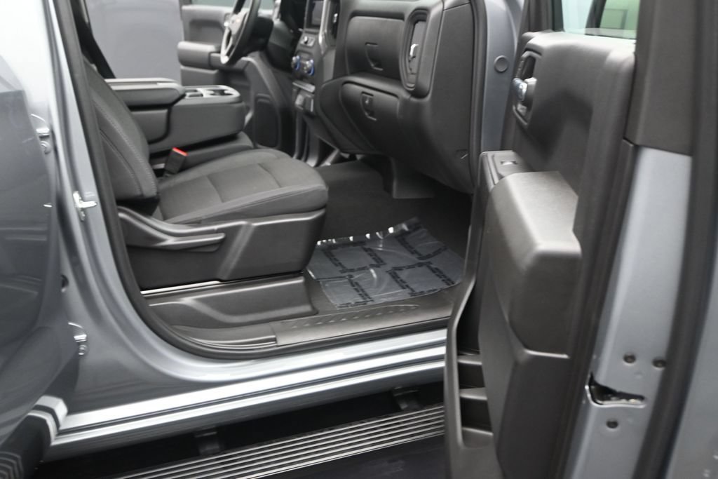 Used 2026 Chevrolet Silverado 1500 Custom RWD image 14