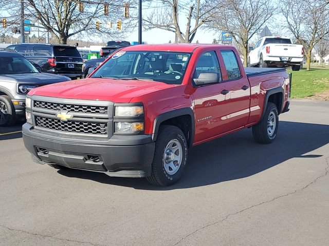 Used 2015 Chevrolet Silverado 1500 W/T w/ Trailering Package image 2