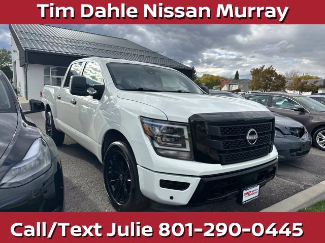 Used 2023 Nissan Titan SV w/ SV Convenience Package AWD/4WD image 12