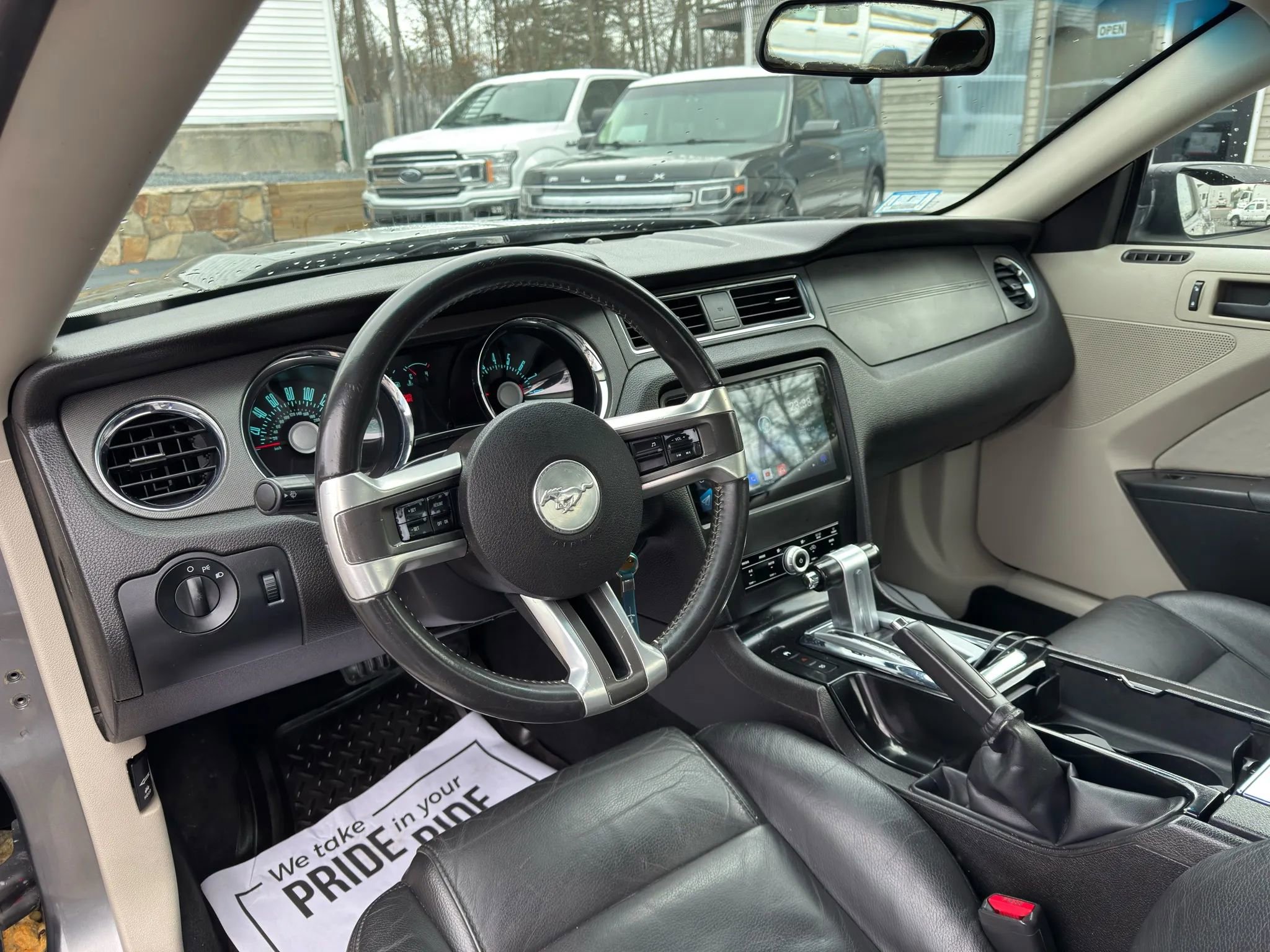 Used 2010 Ford Mustang Coupe image 18