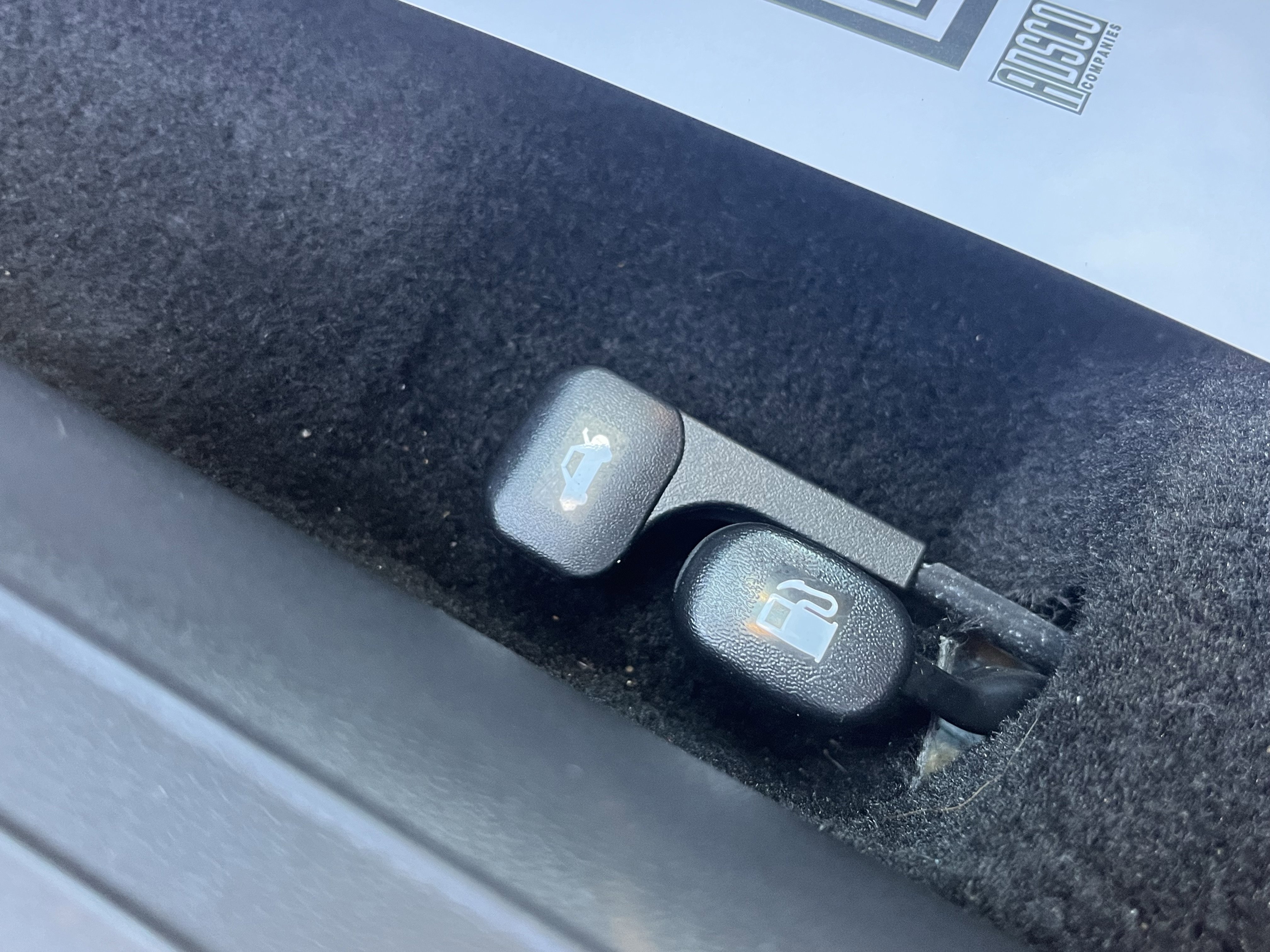 Used 2025 Hyundai Elantra SE w/ Cargo Package image 12