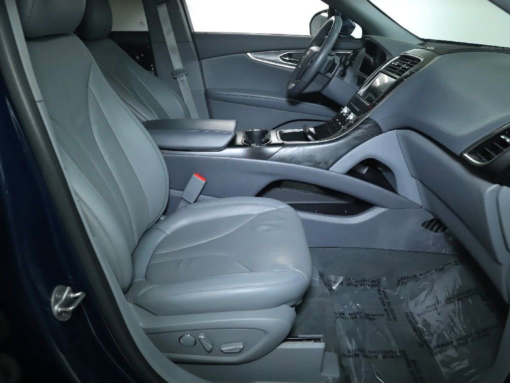 Used 2019 Lincoln Nautilus Reserve w/ Cargo Utility Package AWD/4WD image 35