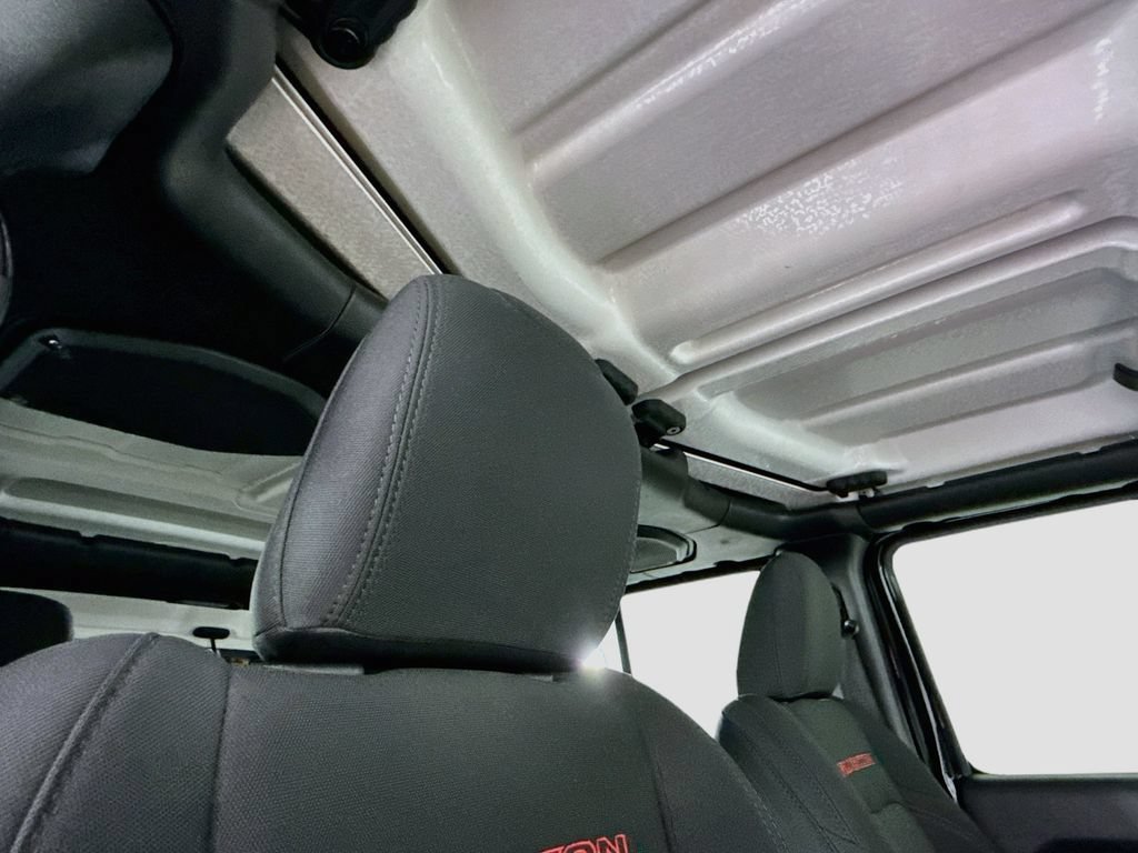 Used 2021 Jeep Wrangler Unlimited Rubicon AWD/4WD image 18