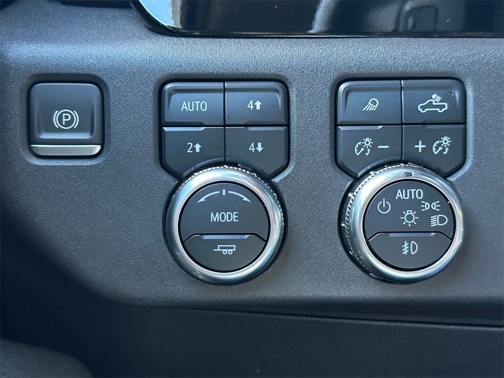 Used 2024 GMC Sierra 1500 SLT w/ SLT Premium Plus Package image 30