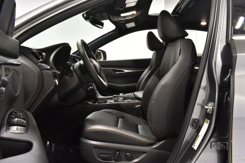 Certified 2025 INFINITI QX55 Luxe w/ Cargo Package image 11