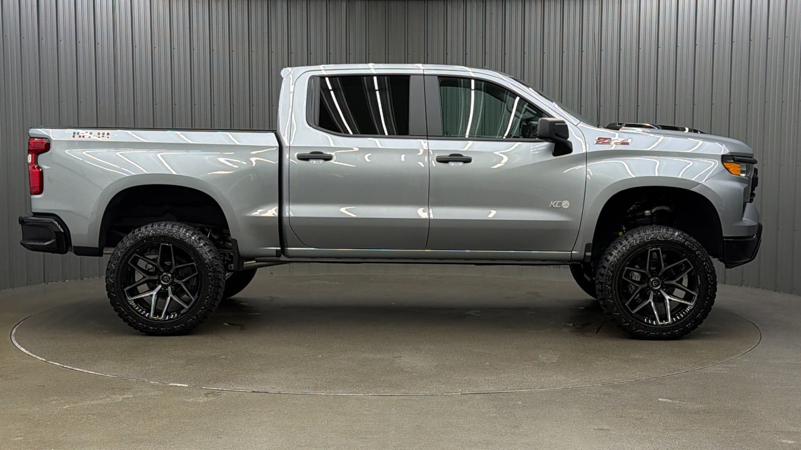 Used 2026 Chevrolet Silverado 1500 Custom Trail Boss AWD/4WD image 6