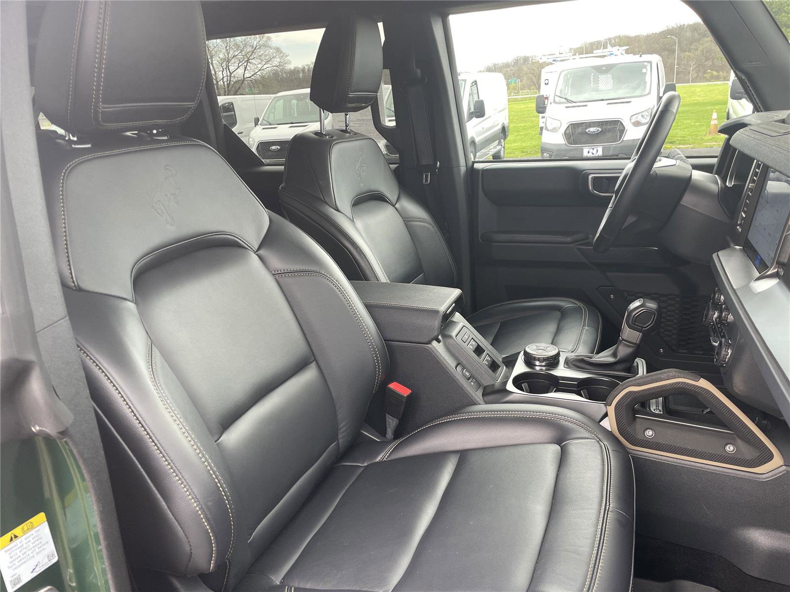 Used 2025 Ford Bronco Badlands image 30