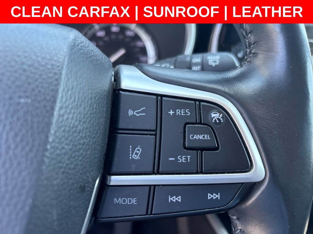 Used 2022 Toyota Highlander XLE FWD image 25