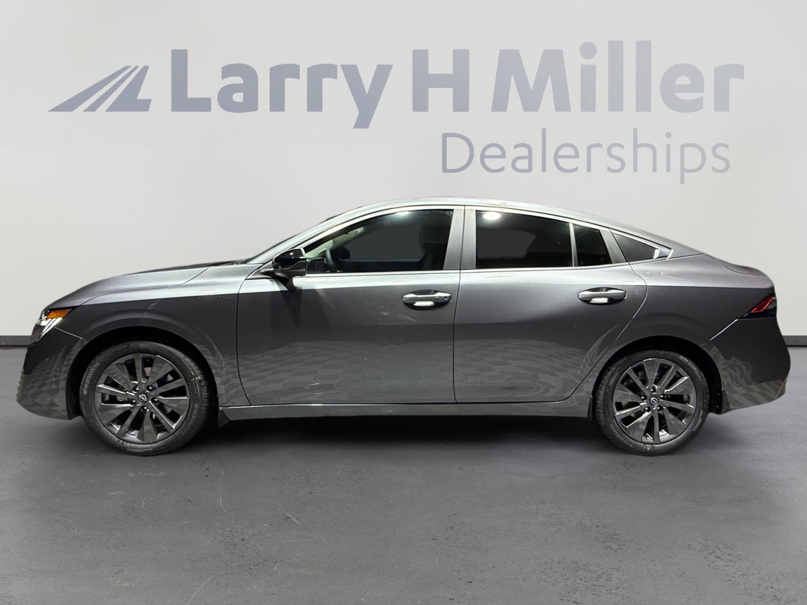 New 2026 Nissan Sentra SL w/ Floor Mat Package FWD image 2