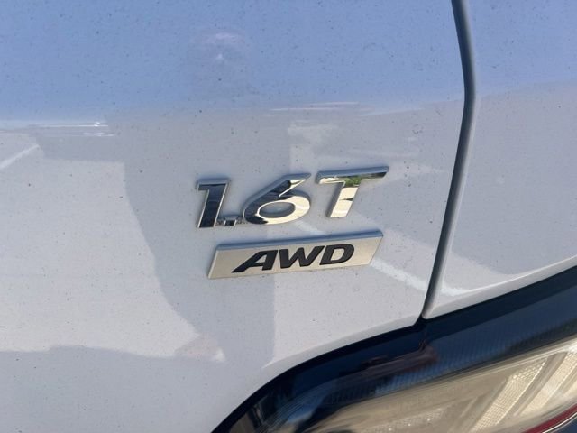 Used 2023 Hyundai Kona Limited w/ Cargo Package AWD/4WD image 4