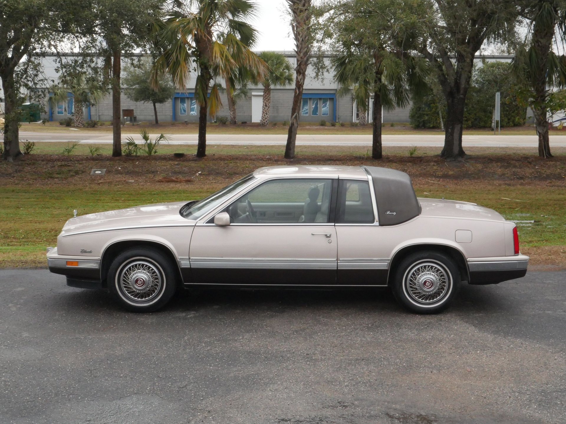 Used 1988 Cadillac Eldorado Coupe image 16