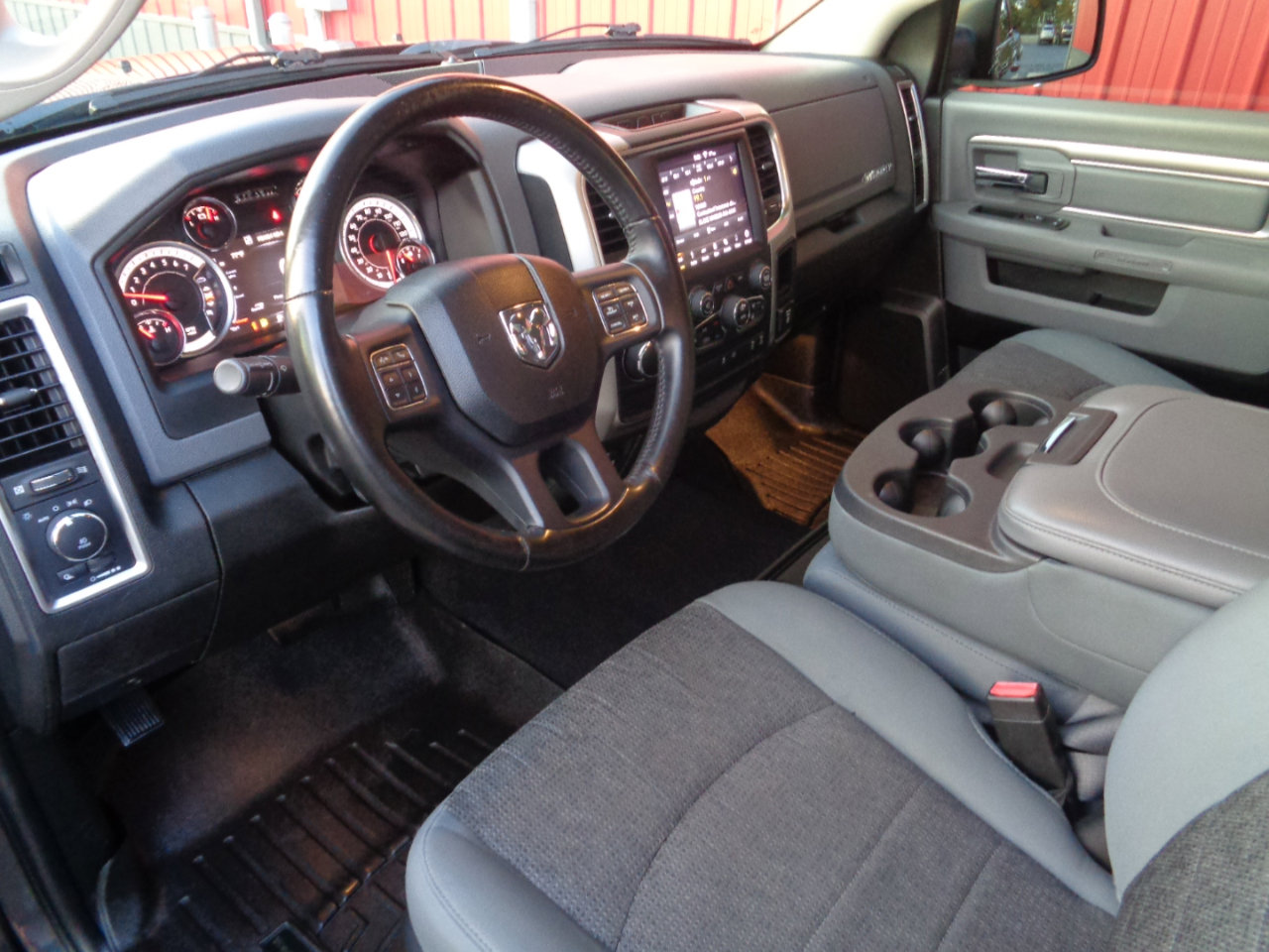 Used 2019 RAM 1500 Big Horn RWD image 2