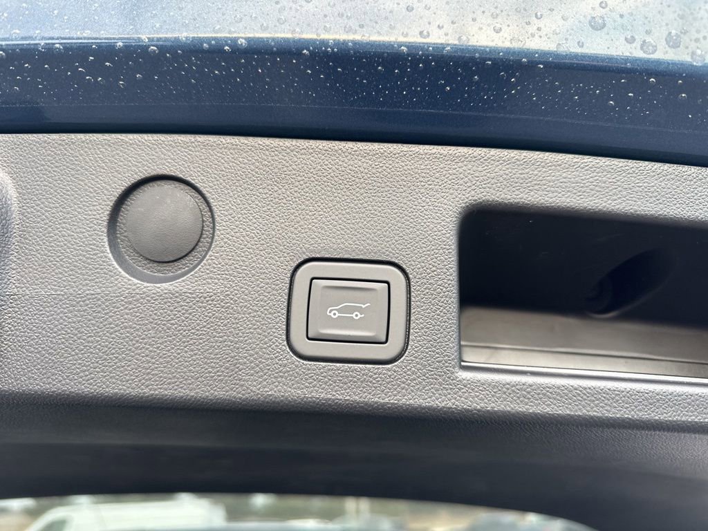 New 2026 Chevrolet Equinox RS w/ Convenience Package III image 16