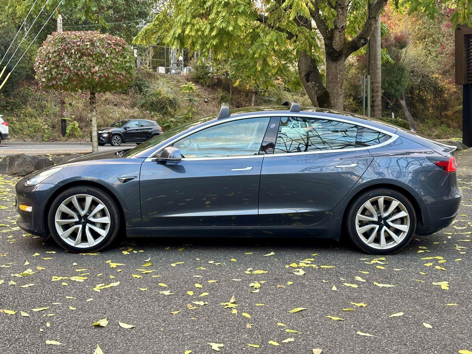 Used 2020 Tesla Model 3 Performance AWD/4WD image 4