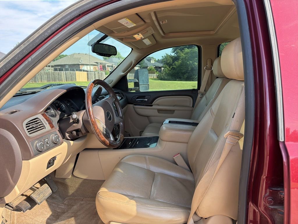 Used 2014 GMC Sierra 2500 Denali AWD/4WD image 15