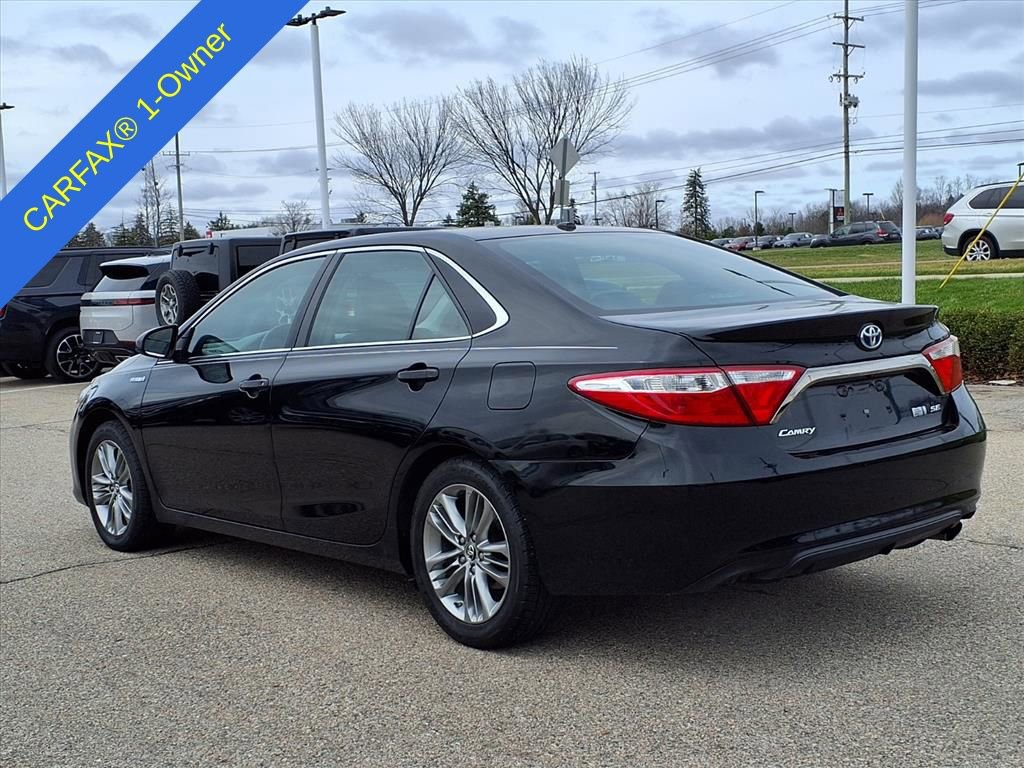 Used 2015 Toyota Camry SE w/ Moonroof Package image 8