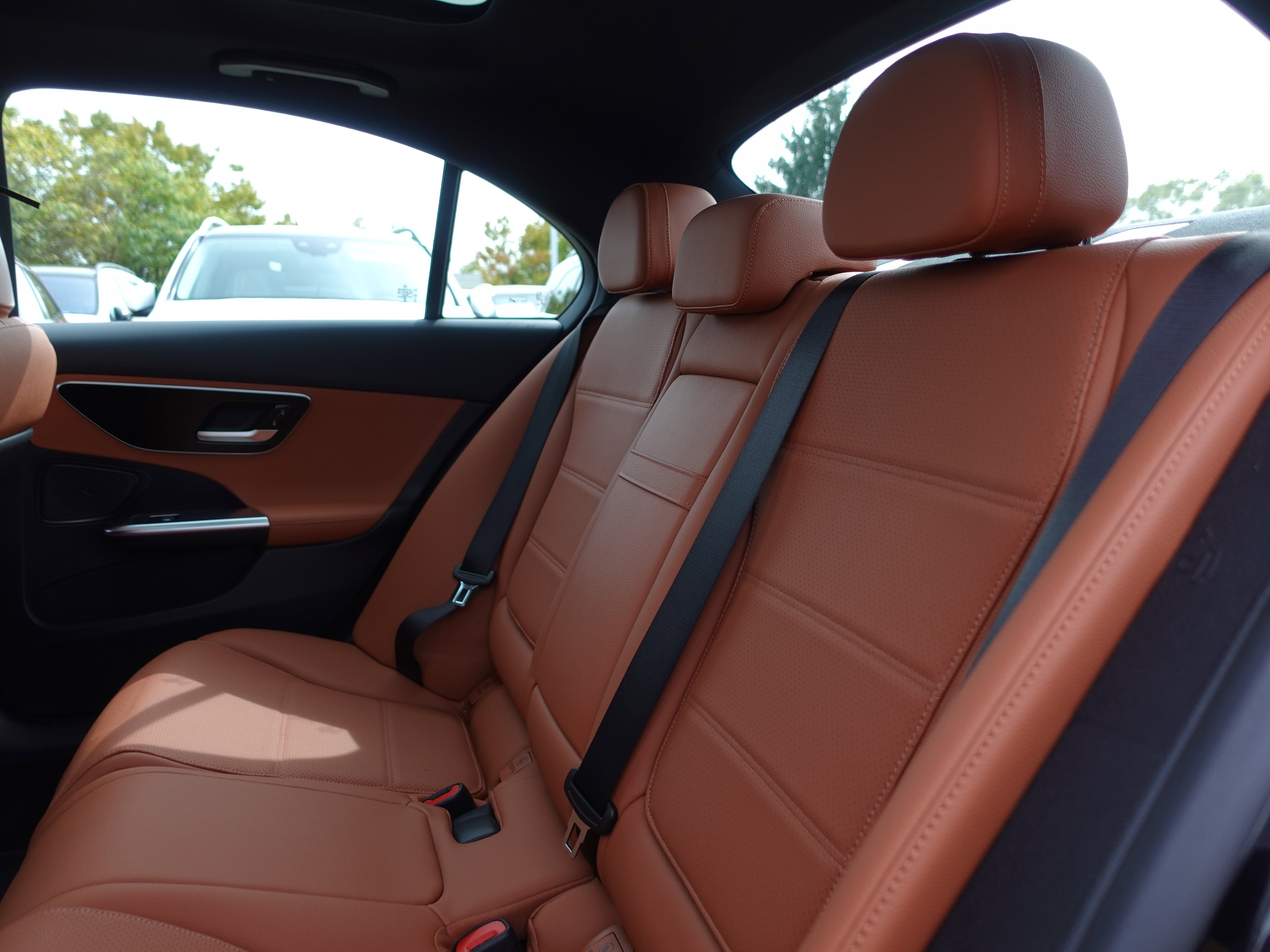 Used 2022 Mercedes-Benz C 300 4MATIC Sedan image 13