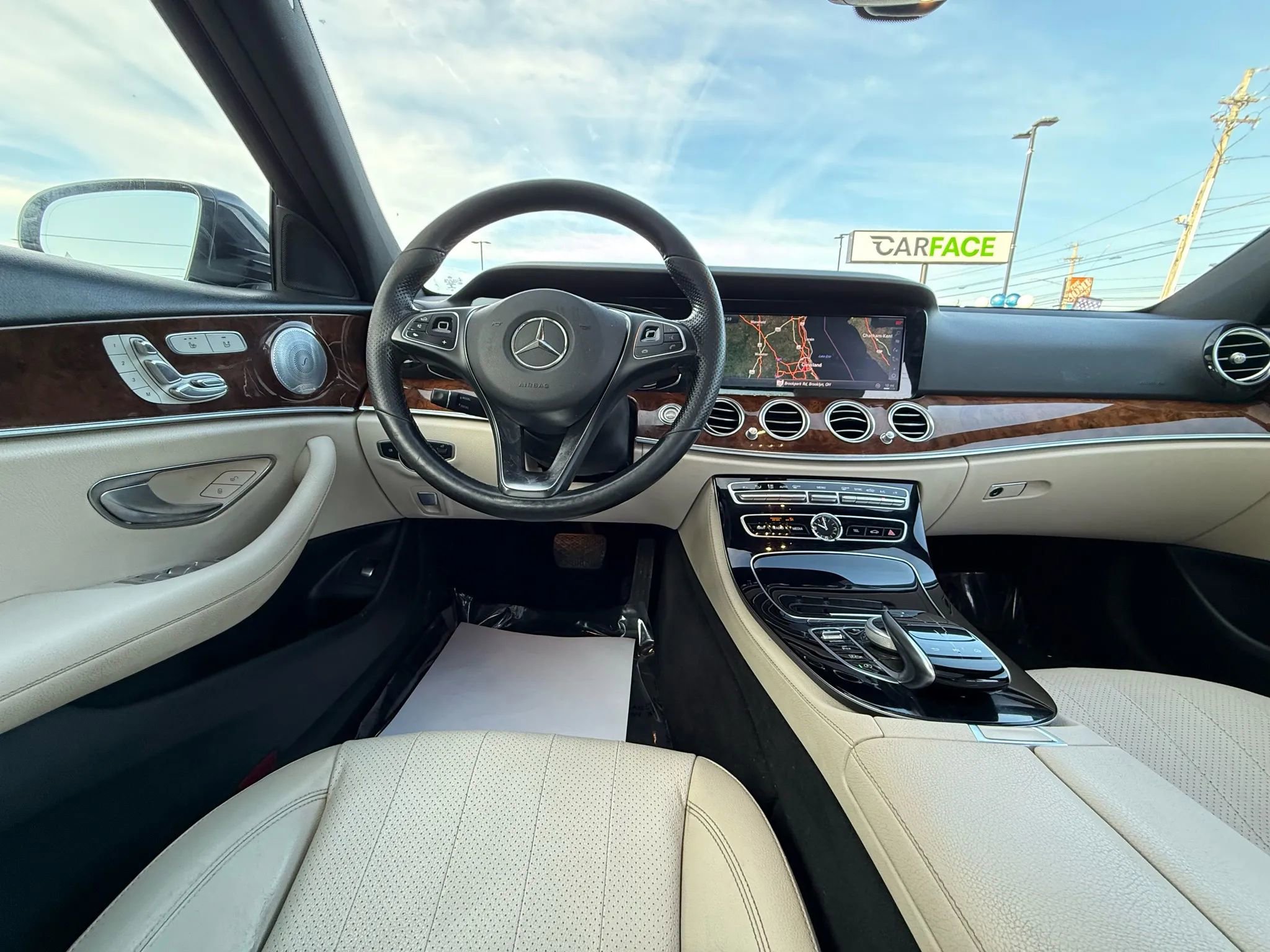 Used 2018 Mercedes-Benz E 300 4MATIC image 27
