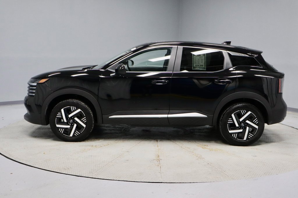 Certified 2025 Nissan Kicks SV image 8