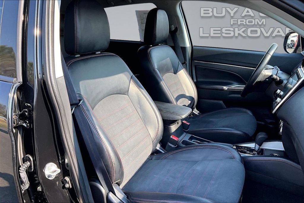 Used 2024 Mitsubishi Outlander Sport SE AWD/4WD image 7