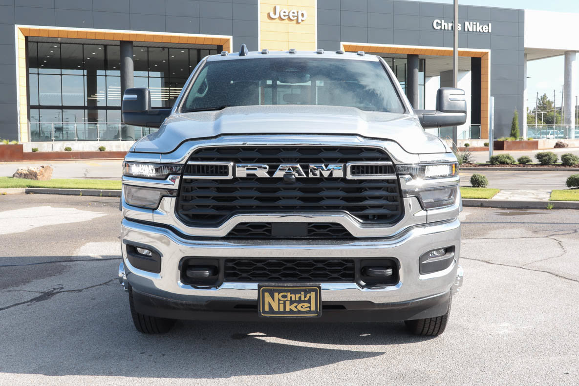 New 2027 RAM 3500 Tradesman AWD/4WD image 2