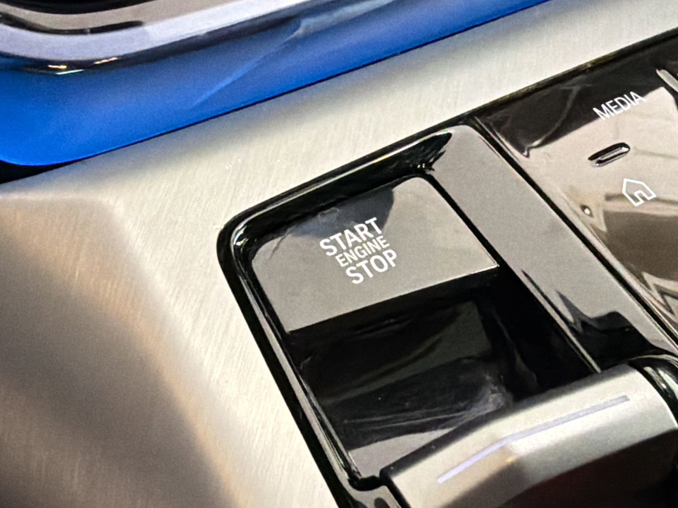 Used 2025 BMW X3 xDrive30i w/ Premium Package image 22