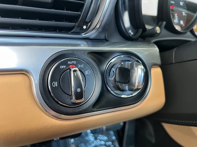 Used 2019 Porsche 911 Carrera RWD image 35