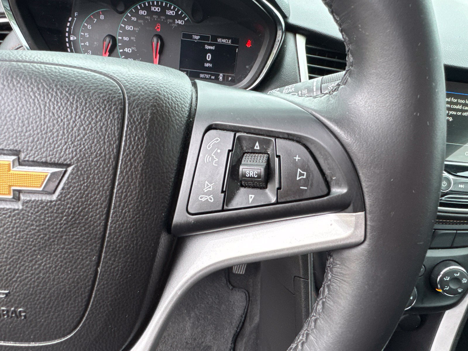 Used 2018 Chevrolet Trax LT w/ LT Convenience Package FWD image 21