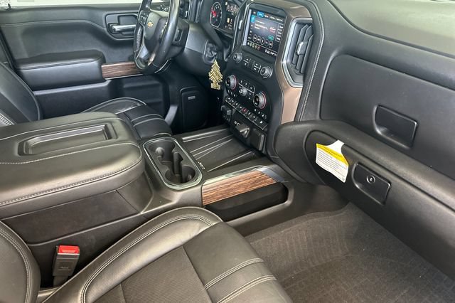 Used 2020 Chevrolet Silverado 1500 High Country w/ Technology Package AWD/4WD image 15