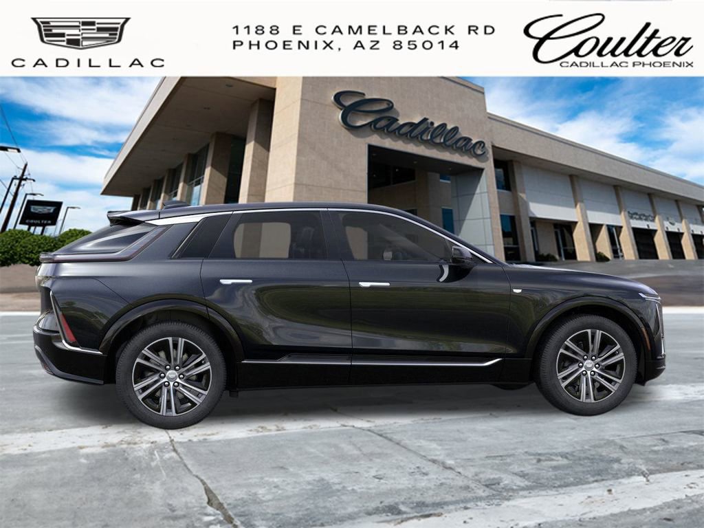 New 2025 Cadillac Lyriq Luxury AWD/4WD image 5