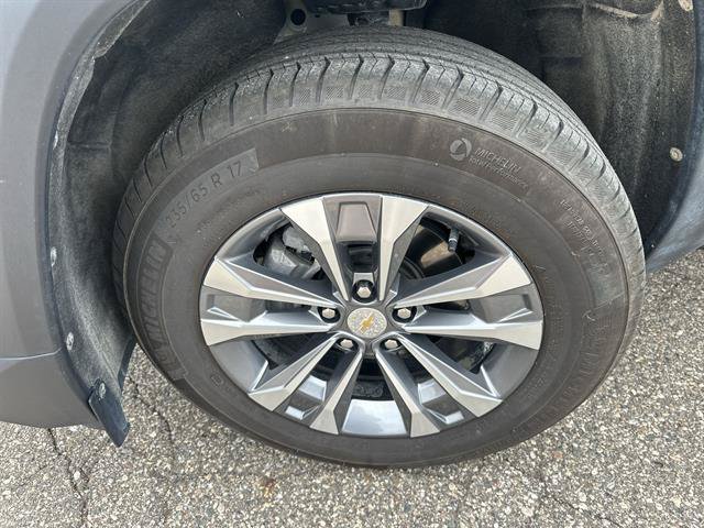 Used 2025 Chevrolet Equinox LT AWD/4WD image 17