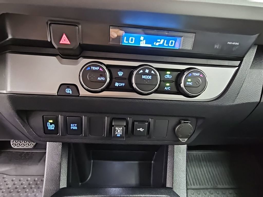 Used 2022 Toyota Tacoma SR5 image 17