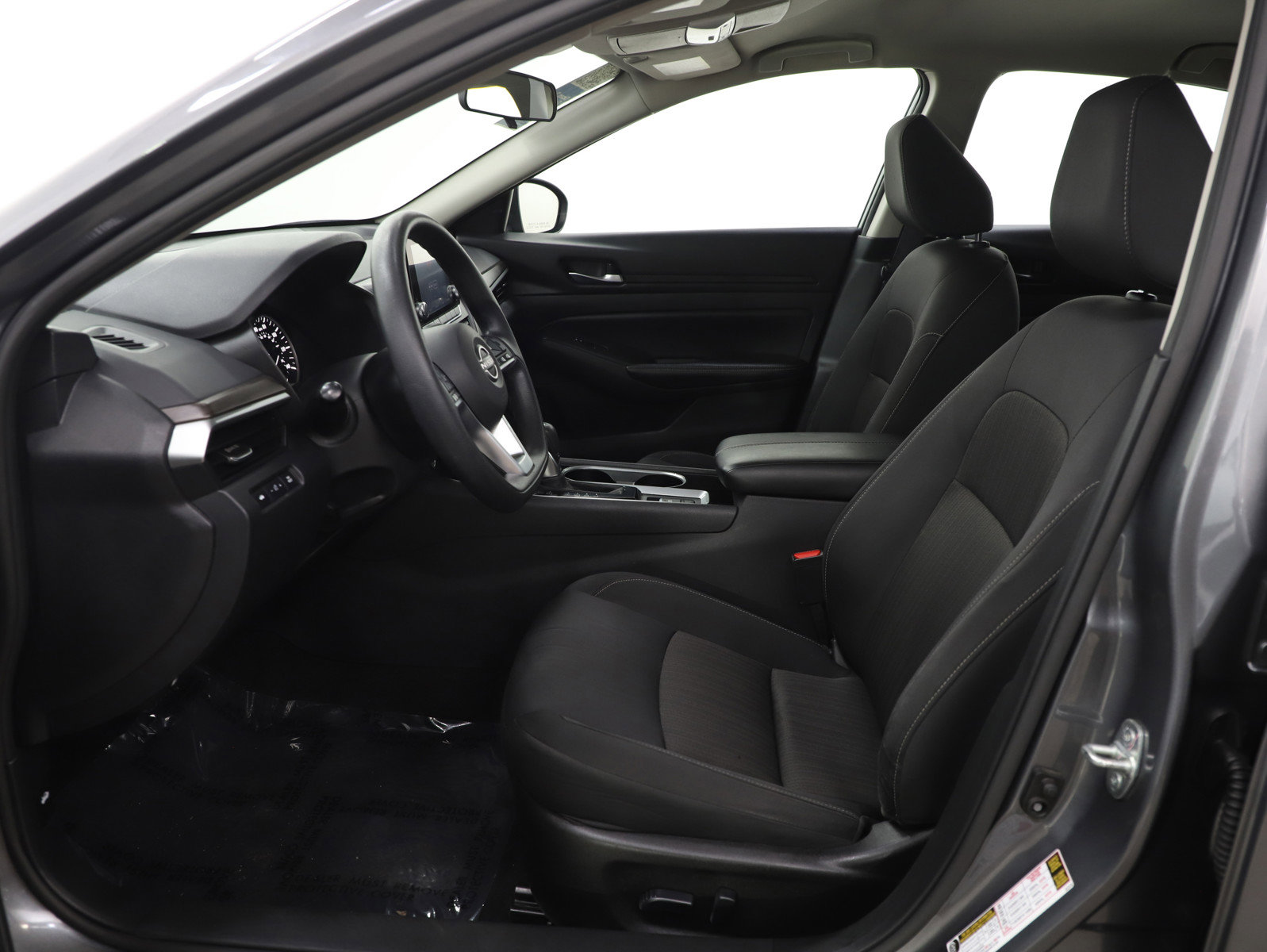 Used 2024 Nissan Altima 2.5 SV image 15