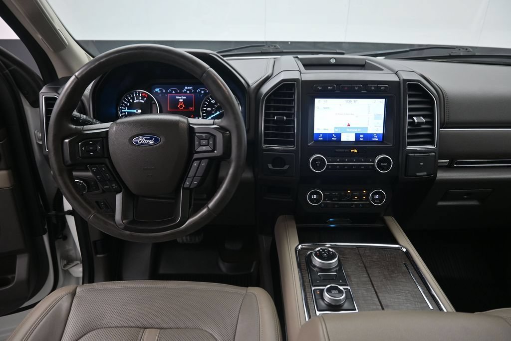 Used 2020 Ford Expedition Limited w/ Equipment Group 302A AWD/4WD image 11