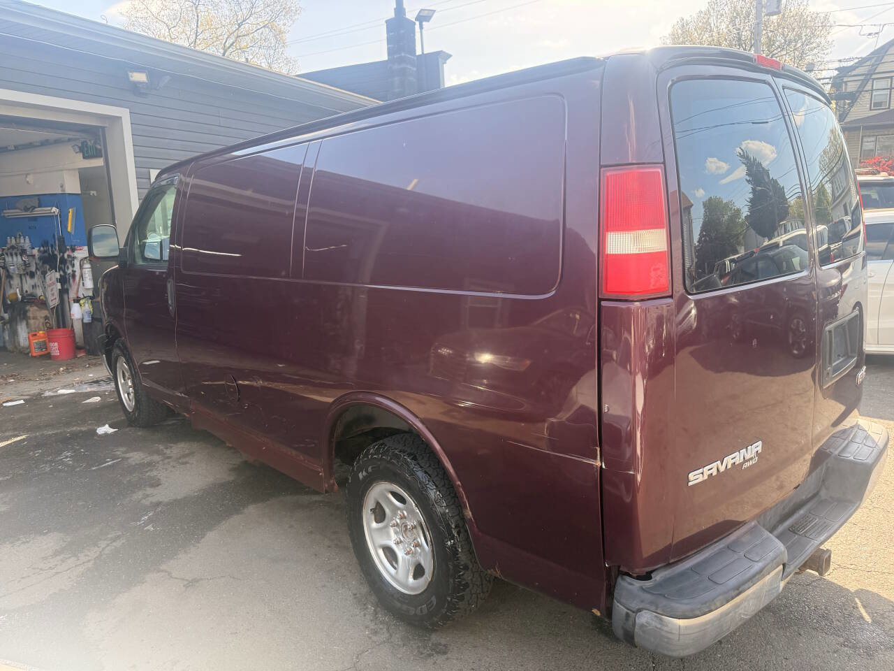 Used 2005 GMC Savana 1500 AWD image 7