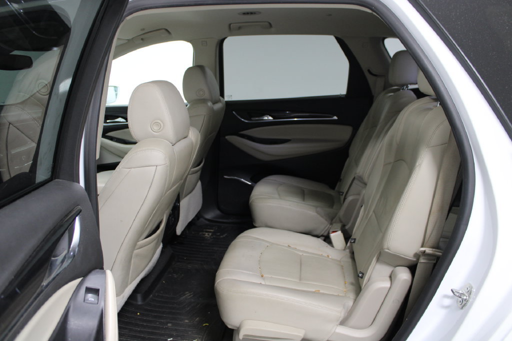 Used 2019 Buick Enclave Essence FWD image 18