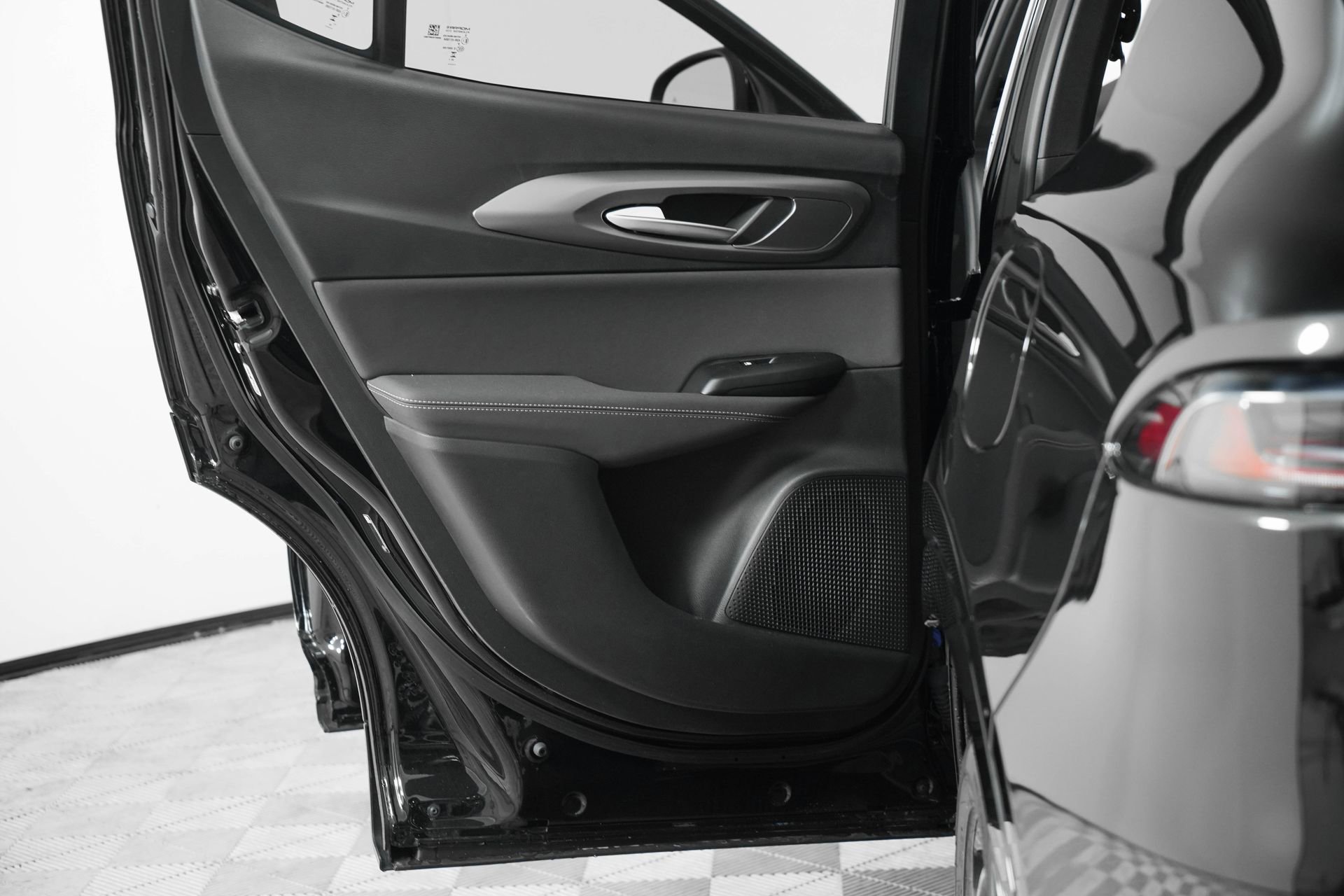 New 2025 Alfa Romeo Tonale w/ Premium Package image 24