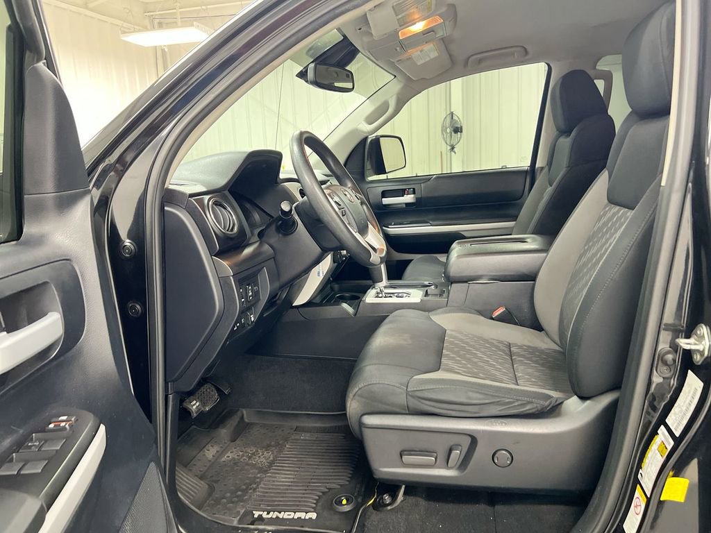 Used 2019 Toyota Tundra SR5 w/ SR5 Upgrade Package AWD/4WD image 14